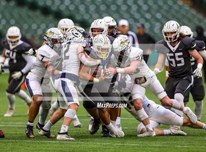 Thumbnail 3 in Lewisville vs. Keller (UIL 6A D1 Regional Playoff) photogallery.