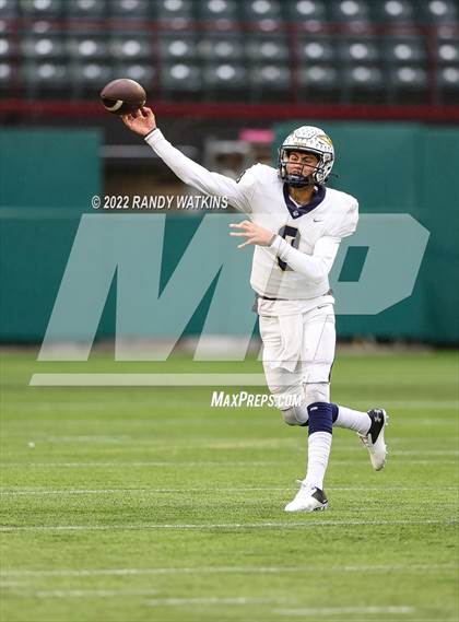 Thumbnail 2 in Lewisville vs. Keller (UIL 6A D1 Regional Playoff) photogallery.