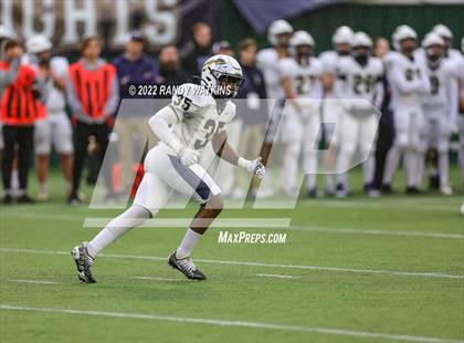Thumbnail 3 in Lewisville vs. Keller (UIL 6A D1 Regional Playoff) photogallery.