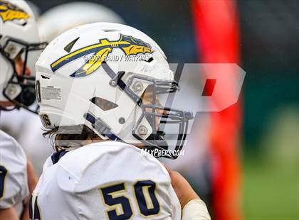 Thumbnail 2 in Lewisville vs. Keller (UIL 6A D1 Regional Playoff) photogallery.
