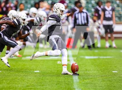 Thumbnail 1 in Lewisville vs. Keller (UIL 6A D1 Regional Playoff) photogallery.