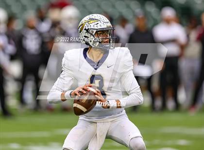 Thumbnail 3 in Lewisville vs. Keller (UIL 6A D1 Regional Playoff) photogallery.