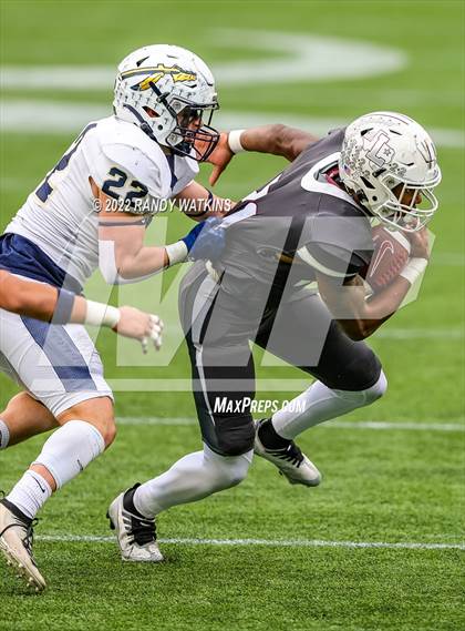 Thumbnail 3 in Lewisville vs. Keller (UIL 6A D1 Regional Playoff) photogallery.