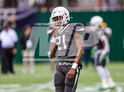 Thumbnail 1 in Lewisville vs. Keller (UIL 6A D1 Regional Playoff) photogallery.