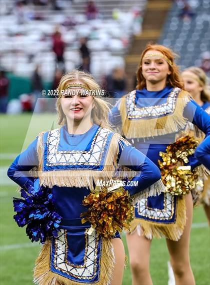 Thumbnail 2 in Lewisville vs. Keller (UIL 6A D1 Regional Playoff) photogallery.