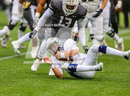 Thumbnail 3 in Lewisville vs. Keller (UIL 6A D1 Regional Playoff) photogallery.