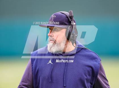 Thumbnail 3 in Lewisville vs. Keller (UIL 6A D1 Regional Playoff) photogallery.