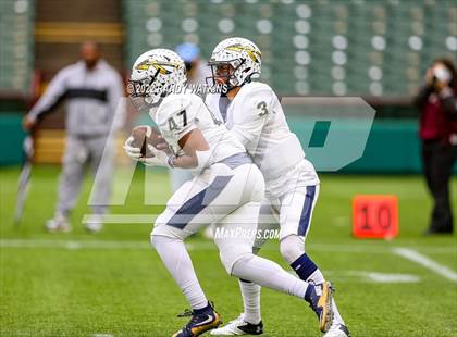 Thumbnail 1 in Lewisville vs. Keller (UIL 6A D1 Regional Playoff) photogallery.