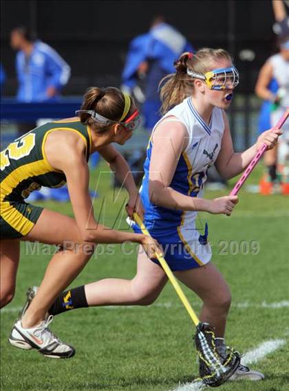 Thumbnail 1 in Lindenhurst @ West Islip photogallery.