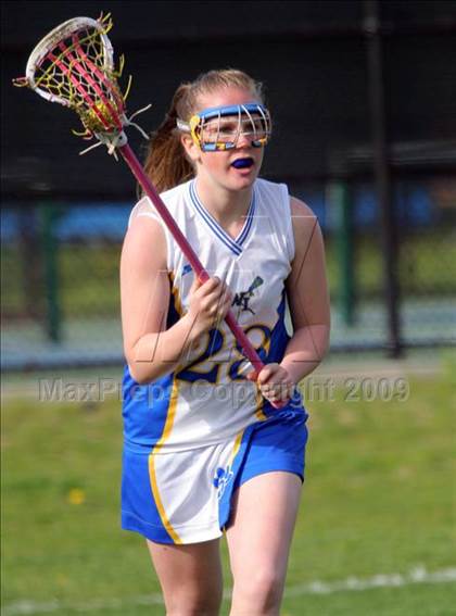 Thumbnail 1 in Lindenhurst @ West Islip photogallery.