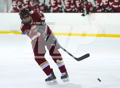 Thumbnail 2 in Gloucester Catholic @ Seton Hall Prep photogallery.
