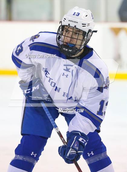 Thumbnail 3 in Gloucester Catholic @ Seton Hall Prep photogallery.