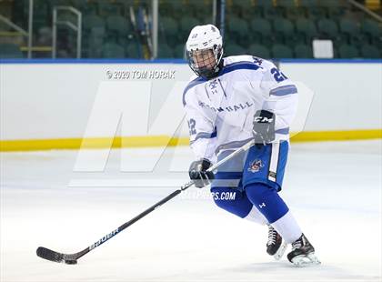 Thumbnail 3 in Gloucester Catholic @ Seton Hall Prep photogallery.