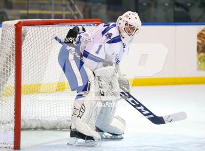 Thumbnail 1 in Gloucester Catholic @ Seton Hall Prep photogallery.
