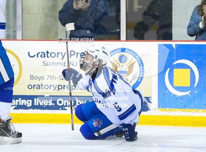 Thumbnail 3 in Gloucester Catholic @ Seton Hall Prep photogallery.