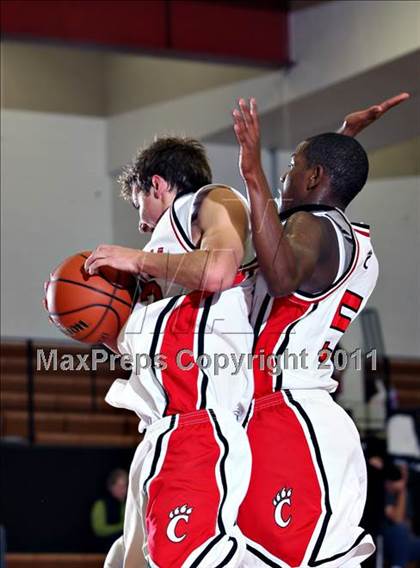 Thumbnail 1 in Knoxville Central vs Lancaster Christian Academy photogallery.
