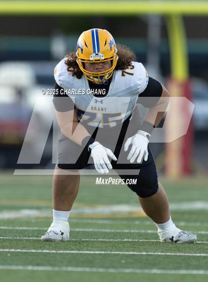 Thumbnail 3 in Grant @ Cardinal Newman photogallery.