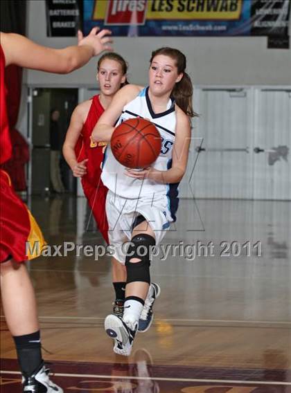 Thumbnail 3 in Pleasant Valley vs. Chico (CIF NS D2 Final) photogallery.