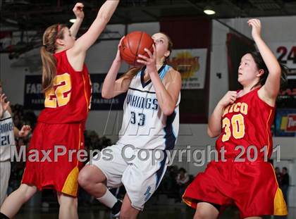 Thumbnail 3 in Pleasant Valley vs. Chico (CIF NS D2 Final) photogallery.