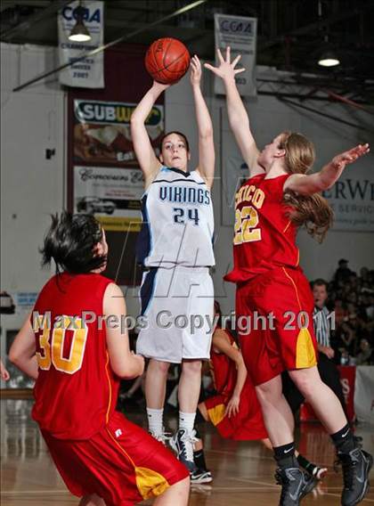 Thumbnail 2 in Pleasant Valley vs. Chico (CIF NS D2 Final) photogallery.