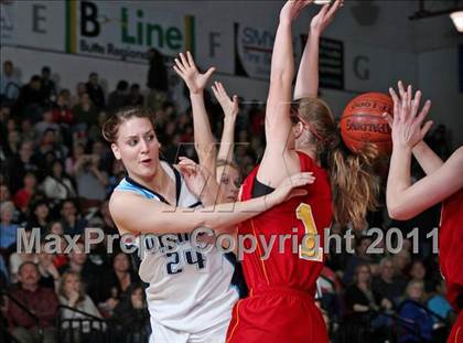 Thumbnail 3 in Pleasant Valley vs. Chico (CIF NS D2 Final) photogallery.