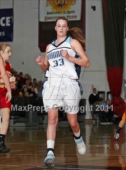 Thumbnail 1 in Pleasant Valley vs. Chico (CIF NS D2 Final) photogallery.