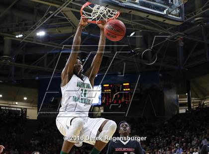 Thumbnail 2 in Eaglecrest vs Overland (CHSAA 5A Final) photogallery.