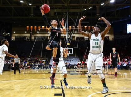 Thumbnail 2 in Eaglecrest vs Overland (CHSAA 5A Final) photogallery.