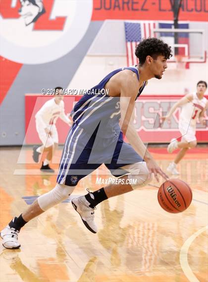 Thumbnail 1 in Pharr-San Juan-Alamo Southwest vs. Juarez-Lincoln photogallery.