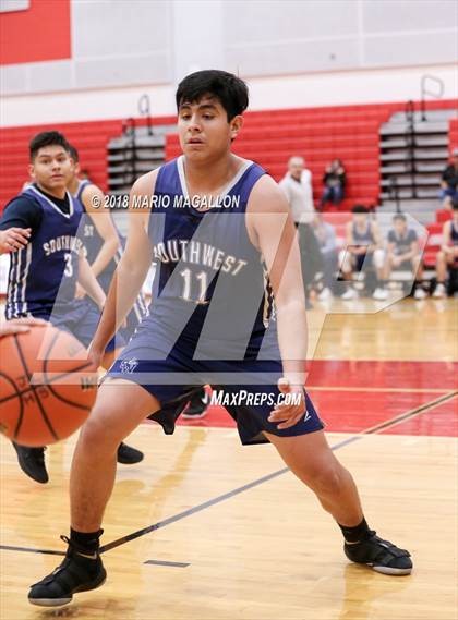 Thumbnail 3 in Pharr-San Juan-Alamo Southwest vs. Juarez-Lincoln photogallery.