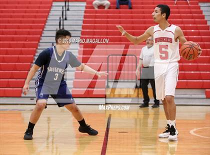 Thumbnail 1 in Pharr-San Juan-Alamo Southwest vs. Juarez-Lincoln photogallery.