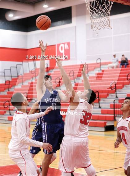 Thumbnail 1 in Pharr-San Juan-Alamo Southwest vs. Juarez-Lincoln photogallery.