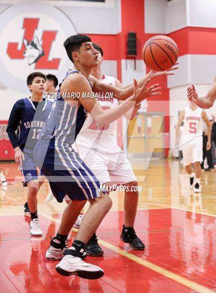 Thumbnail 3 in Pharr-San Juan-Alamo Southwest vs. Juarez-Lincoln photogallery.