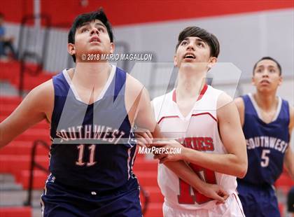 Thumbnail 2 in Pharr-San Juan-Alamo Southwest vs. Juarez-Lincoln photogallery.