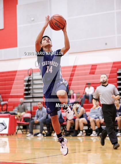Thumbnail 2 in Pharr-San Juan-Alamo Southwest vs. Juarez-Lincoln photogallery.