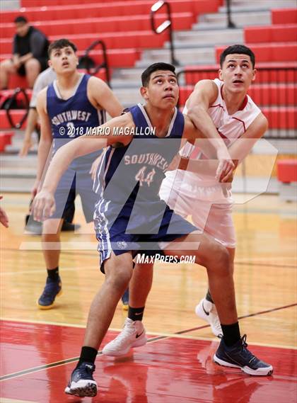 Thumbnail 2 in Pharr-San Juan-Alamo Southwest vs. Juarez-Lincoln photogallery.