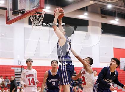 Thumbnail 2 in Pharr-San Juan-Alamo Southwest vs. Juarez-Lincoln photogallery.
