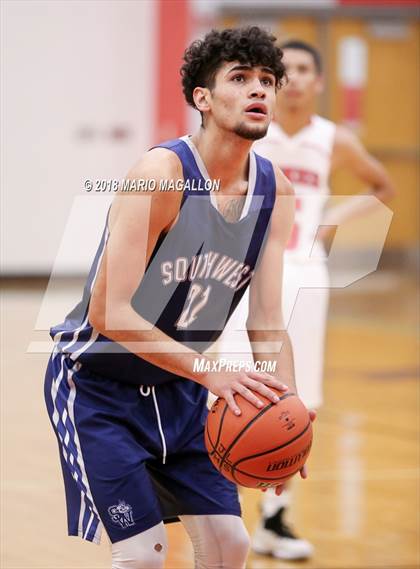 Thumbnail 3 in Pharr-San Juan-Alamo Southwest vs. Juarez-Lincoln photogallery.