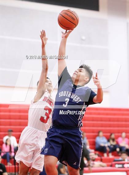 Thumbnail 3 in Pharr-San Juan-Alamo Southwest vs. Juarez-Lincoln photogallery.