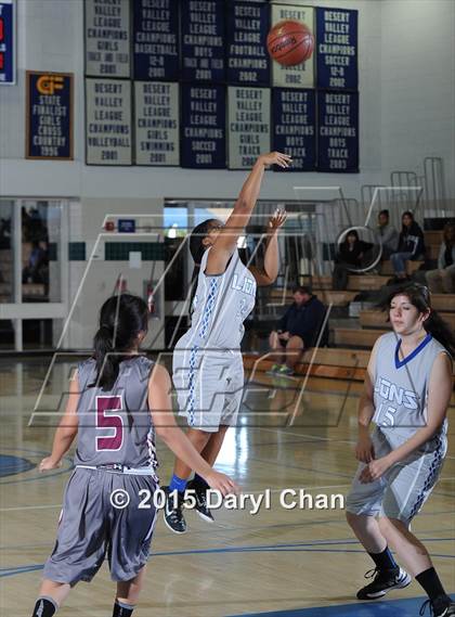 Thumbnail 1 in Cathedral City vs. Rancho Mirage (MaxPreps Holiday Classic) photogallery.