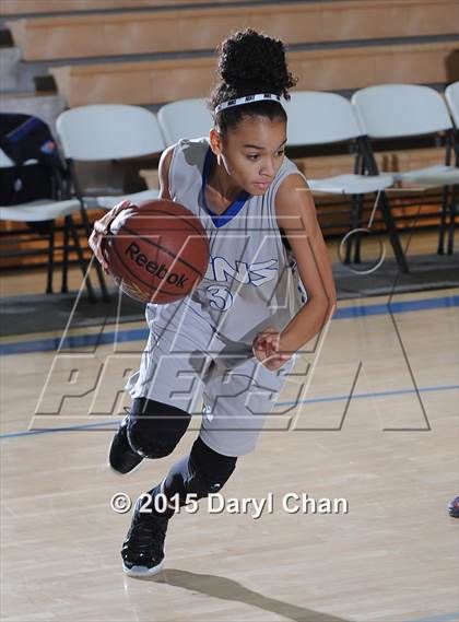 Thumbnail 1 in Cathedral City vs. Rancho Mirage (MaxPreps Holiday Classic) photogallery.