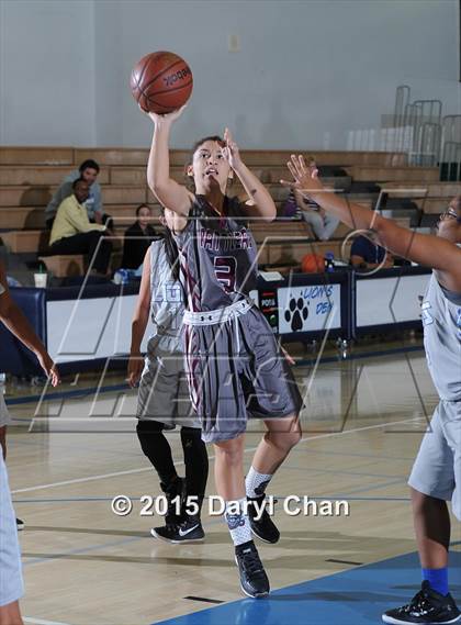 Thumbnail 3 in Cathedral City vs. Rancho Mirage (MaxPreps Holiday Classic) photogallery.