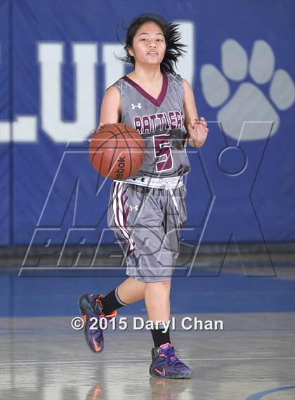 Thumbnail 1 in Cathedral City vs. Rancho Mirage (MaxPreps Holiday Classic) photogallery.