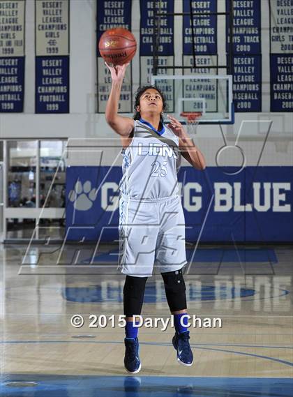 Thumbnail 3 in Cathedral City vs. Rancho Mirage (MaxPreps Holiday Classic) photogallery.