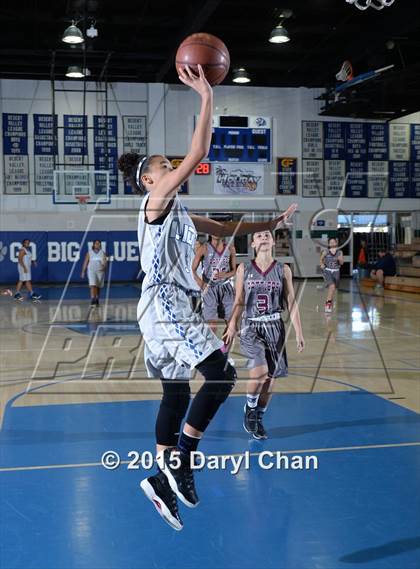 Thumbnail 2 in Cathedral City vs. Rancho Mirage (MaxPreps Holiday Classic) photogallery.