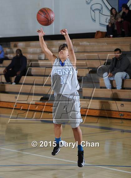 Thumbnail 1 in Cathedral City vs. Rancho Mirage (MaxPreps Holiday Classic) photogallery.