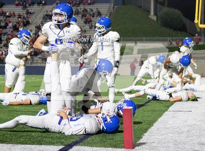 Thumbnail 2 in Norco @ Orange Lutheran photogallery.