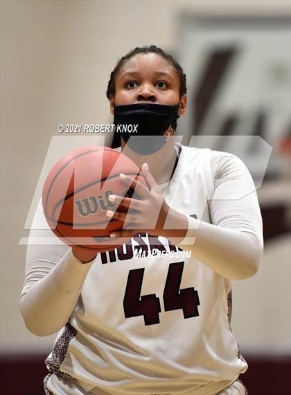 Thumbnail 2 in Perry @ Hamilton (AIA 6A Quarterfinal) photogallery.