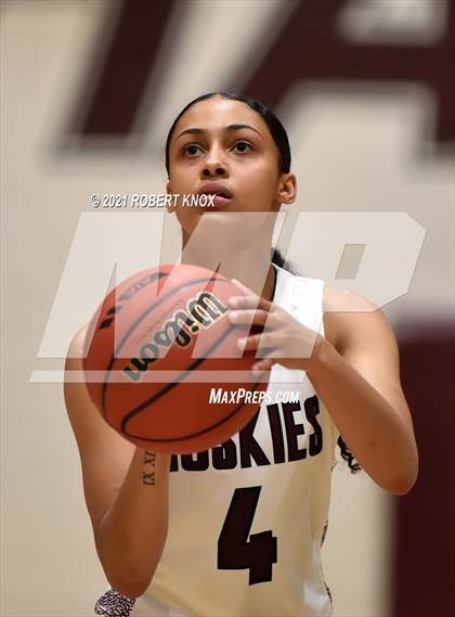 Thumbnail 2 in Perry @ Hamilton (AIA 6A Quarterfinal) photogallery.
