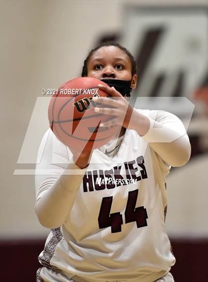 Thumbnail 1 in Perry @ Hamilton (AIA 6A Quarterfinal) photogallery.